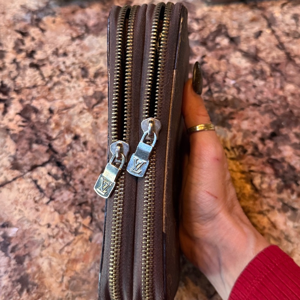 Wallet - Picture 4 of 9